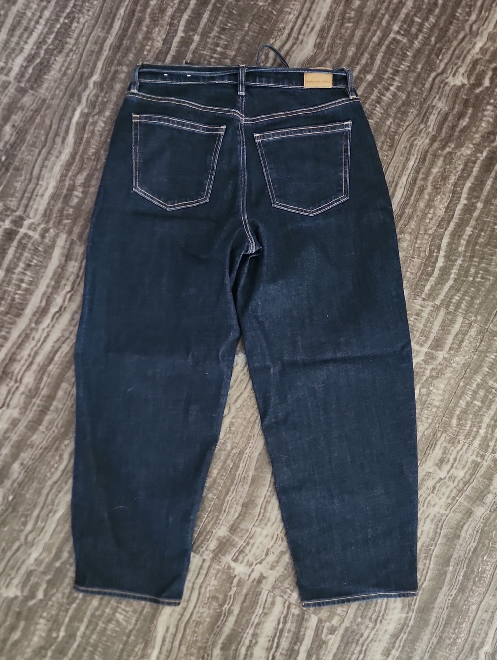 American Eagle barrel leg dark wash jeans Size 8 - Picture 5 of 5
